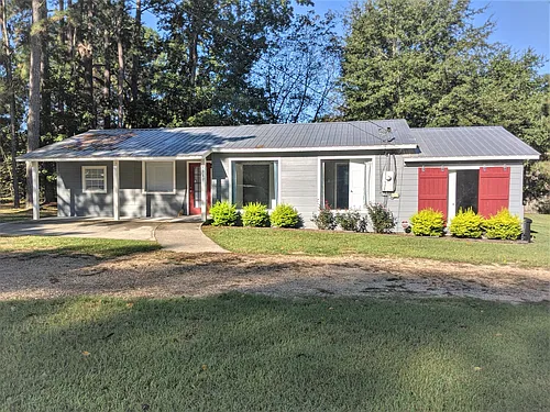 4937 Highway 589 Photo 1