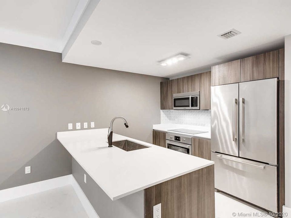 1st image of 488 NE 18th St Unit 2507
