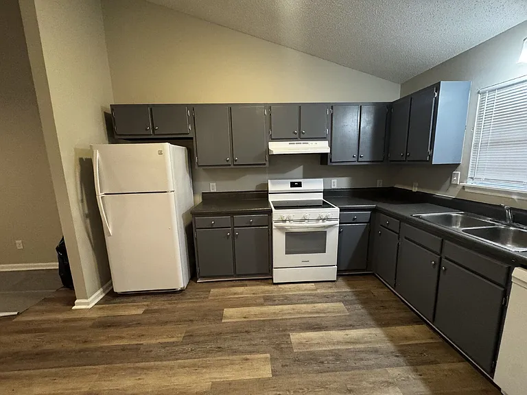 2601 Richard Dr #B — Photo 6
