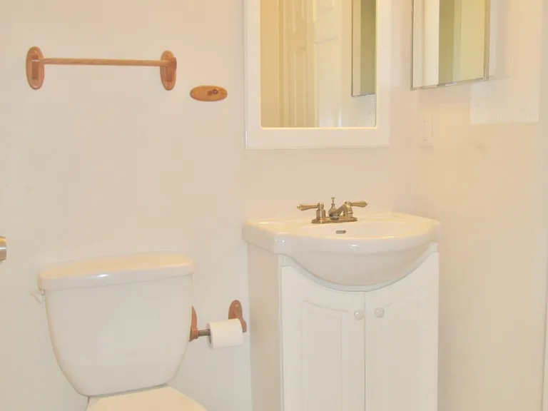 3261 Beach View Way — Photo 18