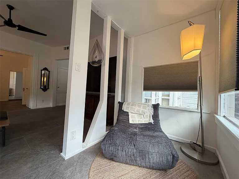 318 Hyde Park Blvd #A — Photo 7