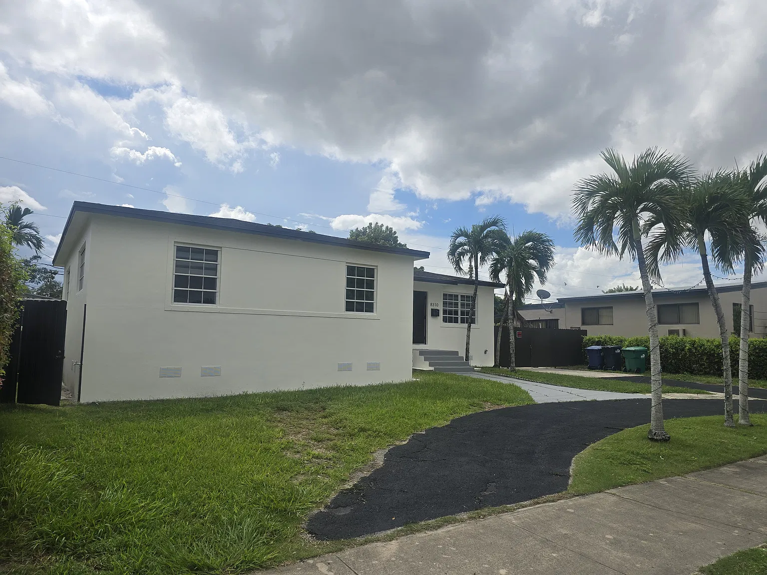 4 bed, 1400 sqft, $4,500 — Photo 2