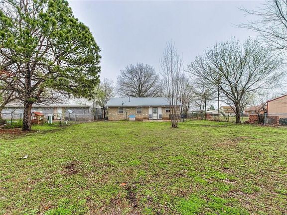 5th image of 312 Linda Ln