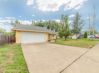 1145 Ash Grove Loop, Creswell, OR 97426