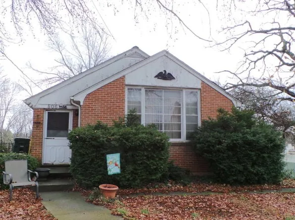 506 N Market St, Salem, VA 24153