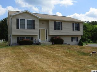 396 Macintosh Ct, Shippensburg, PA 17257