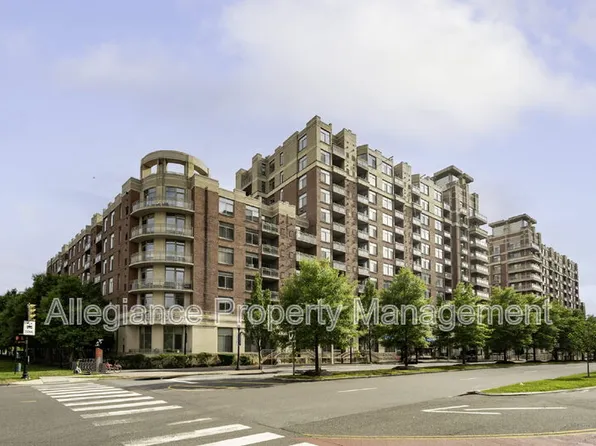 3600 S Glebe Rd Unit 516, Arlington, VA 22202