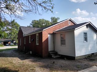 204 Chestnut St, Darlington, SC 29532