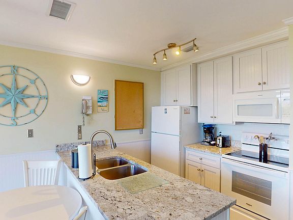 4th image of 1175 N Beachview Dr #301