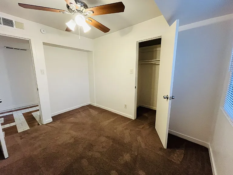 5041 N 40th Ave — Photo 18
