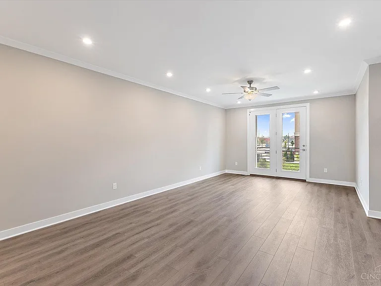7254 Otley Dr — Photo 17