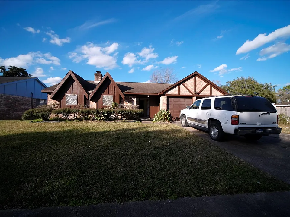 12510 Bexley Dr