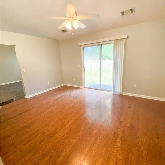 42 Cutler Dr — Photo 8