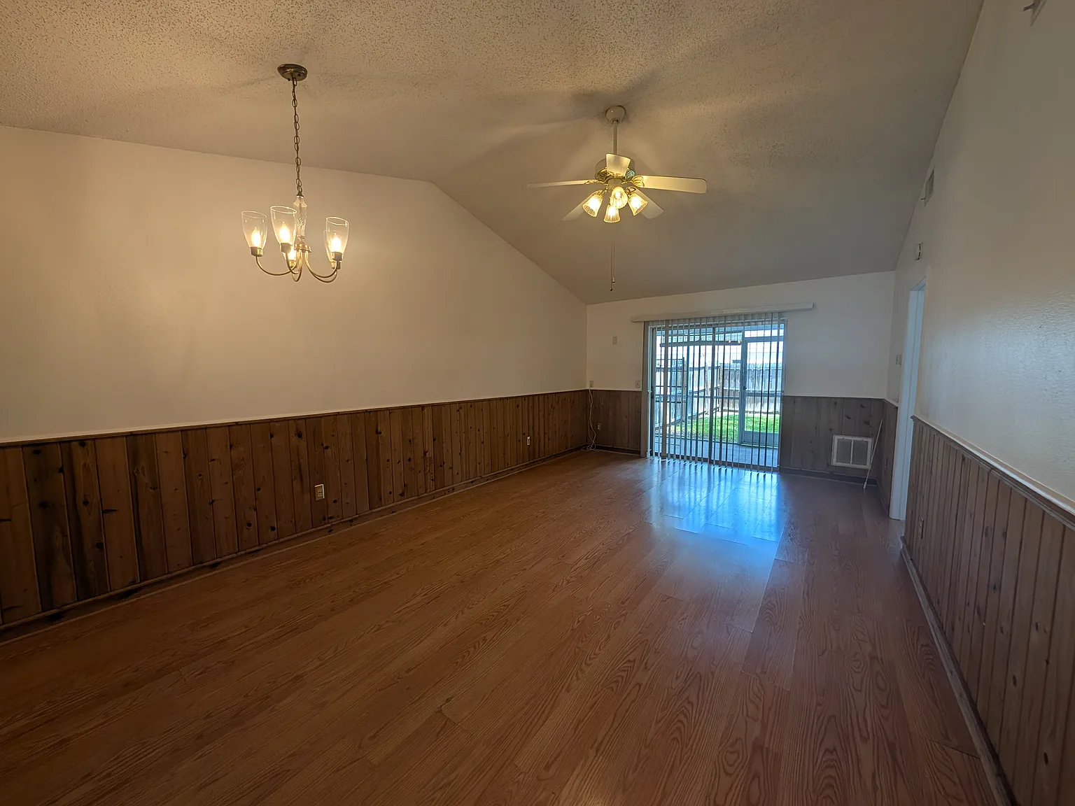 2/2 Villa in Safety Harbor — Photo 4