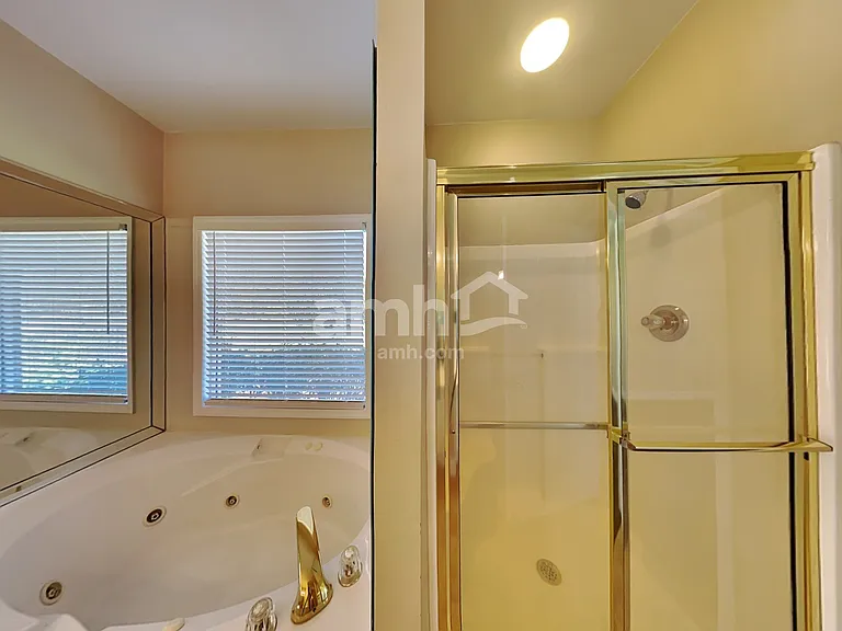 2885 Runnymeade Dr — Photo 12