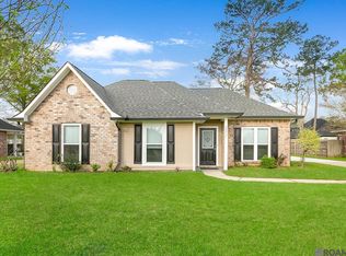 30927 Meadow Wood Blvd, Denham Springs, LA 70726
