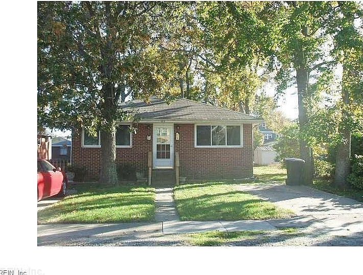 1st image of 612 13th St #A