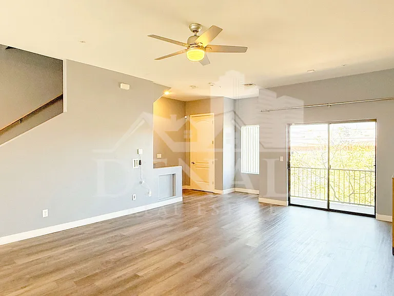 4710 E Culver St — Photo 8