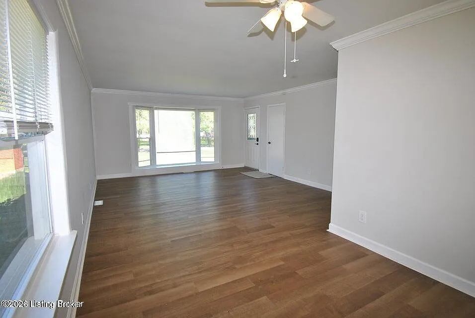 3 bed, 2.0 bath, 2175 sqft, $1,950 — Photo 4