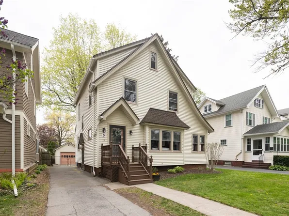 33 Wilsonia Rd, Rochester, NY 14609