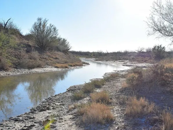 7026 Tiny Earp Rd, Crane, TX 79731