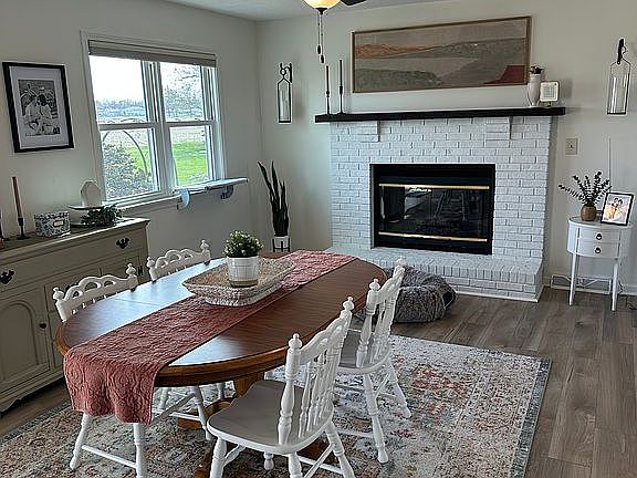 Dining Room w/ gas fireplace
