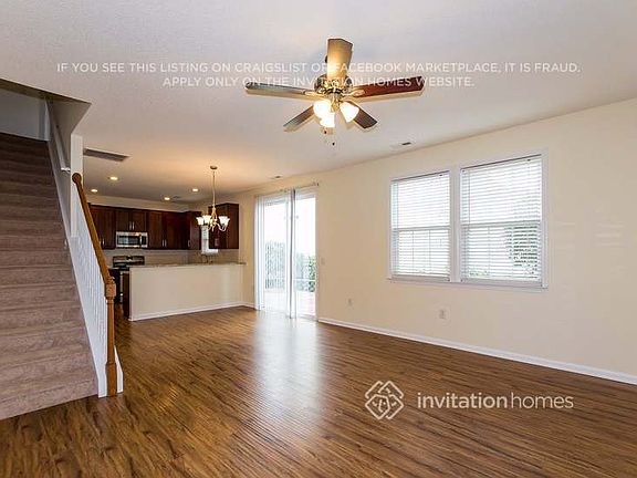 4th image of 9220 Meadowmont View Dr