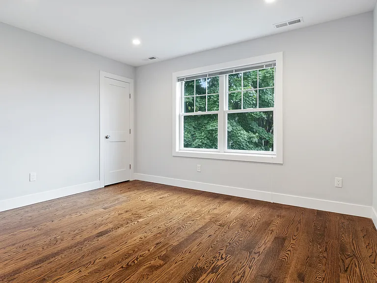 46 Ellsworth Ave #46 — Photo 16