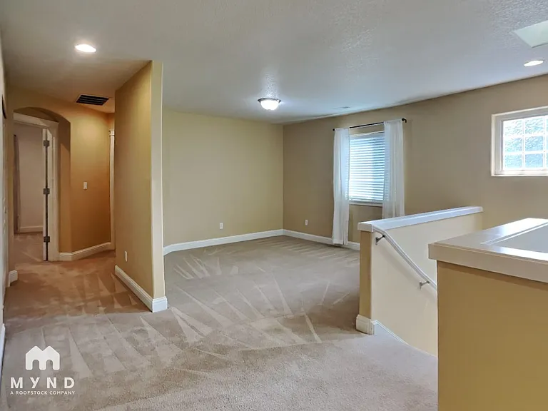 4698 NE Beaumead Ln — Photo 12