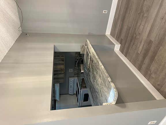 3rd image of 618 Sea Pine Way APT C1