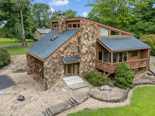 688 S County Road 300 E, Danville, IN 46122