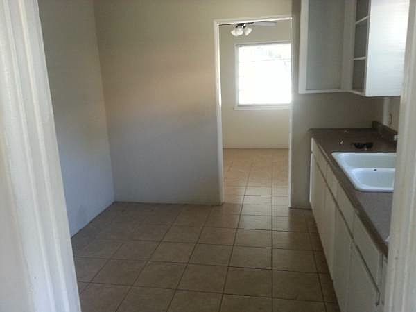 2nd image of 1150 N Hamilton Blvd