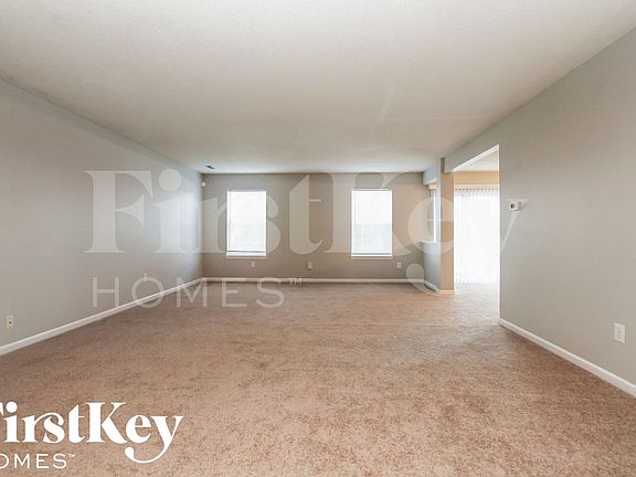 2nd image of 1403 Round Lake Rd