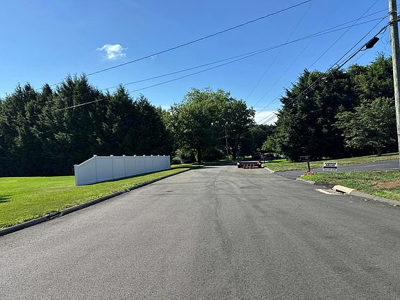 4th image of 145 Hany Ln