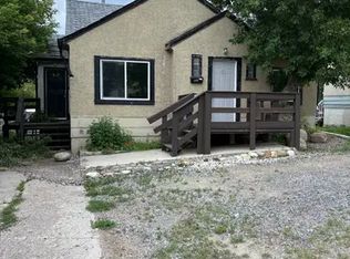 4513 50th St #1A, Sylvan Lake, AB T4S1L6