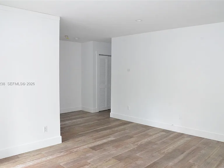 35 Edgewater Dr #104 — Photo 5