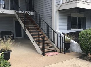 8069 Stonewall Brigade Ct APT 102, Manassas, VA 20109