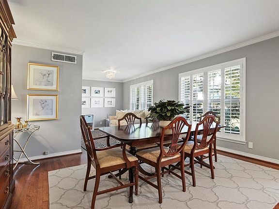 5th image of 9760 Parkford Dr
