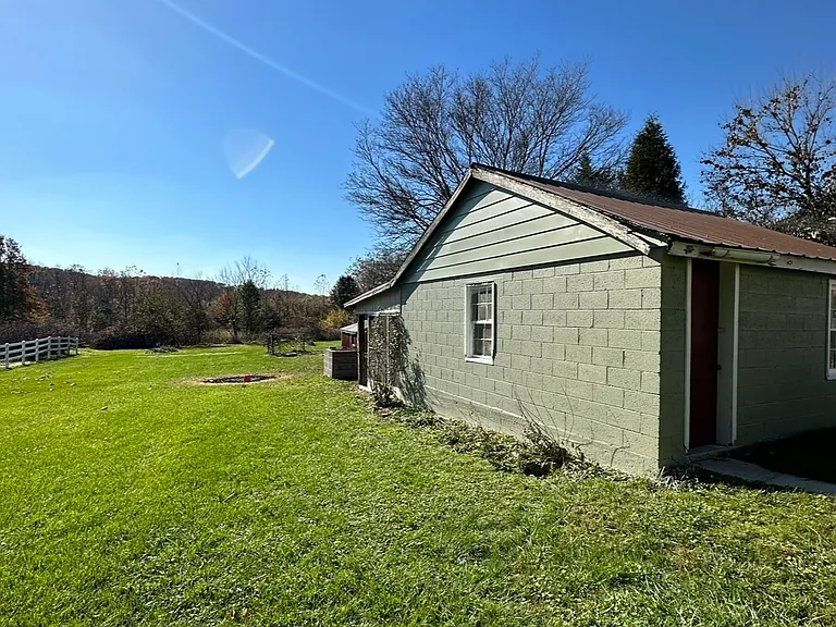 3428 Littlestown Pike — Photo 14