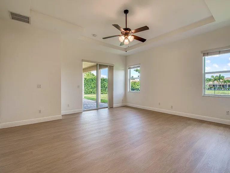 172 Manor Cir — Photo 19