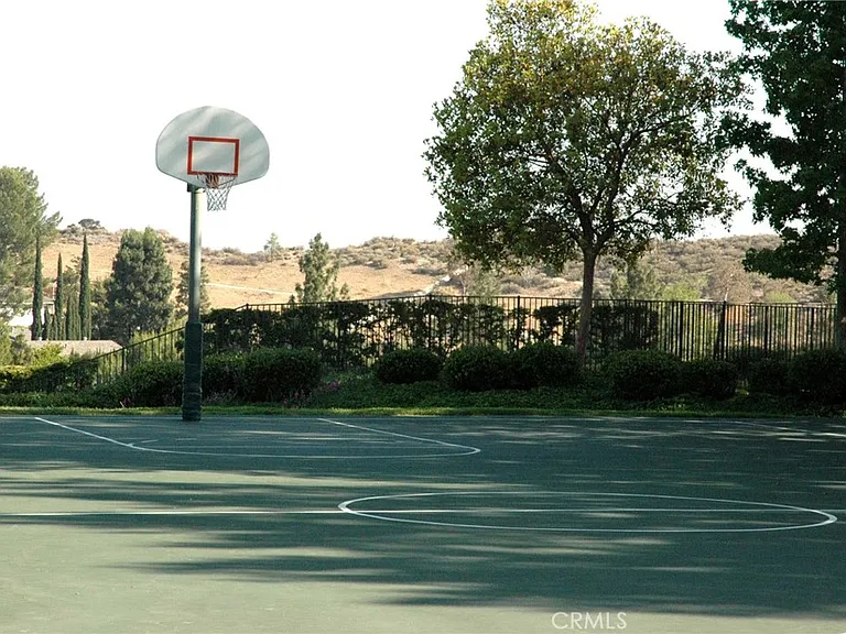 19608 Shadow Glen Cir — Photo 35