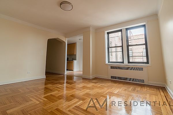 1st image of 2147 E 17th St APT 6