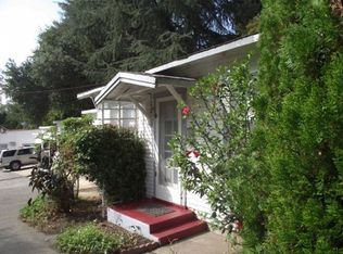 109 E Pine St, Altadena, CA 91001