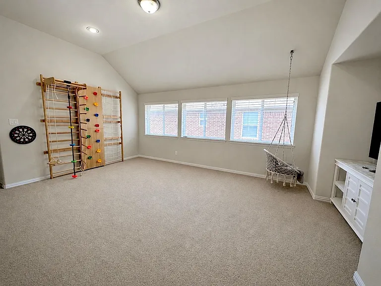 5695 Broadgreen Rd — Photo 9