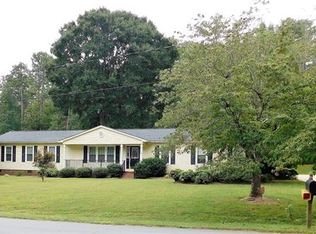6 Bowen Dr, Belmont, NC 28012