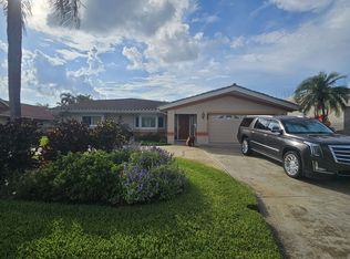 2072 Hawaii Ave NE, Saint Petersburg, FL 33703
