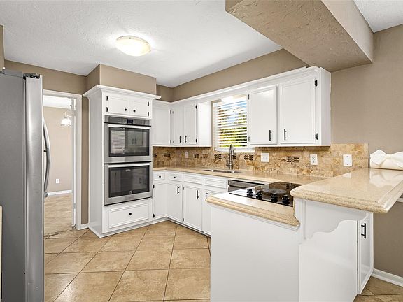2nd image of 24915 Butterwick Dr