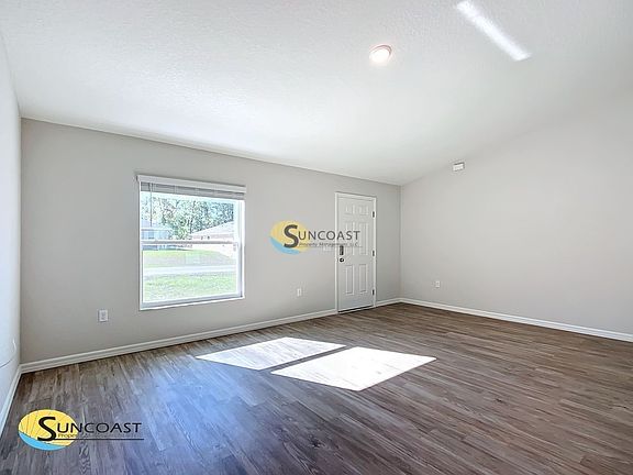 3rd image of 15831 SW 34th Court Rd