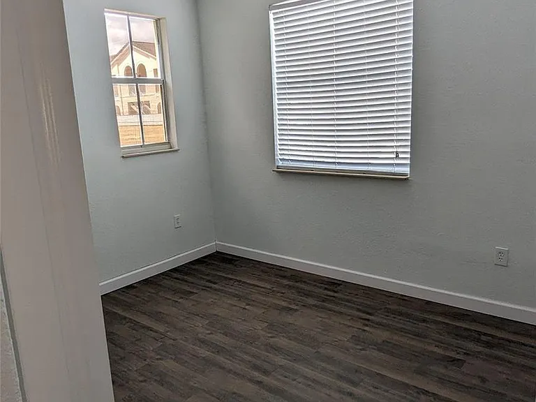 2551 SE 16th Ter #109 — Photo 6