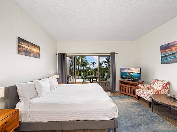 3rd image of 75-6040 Alii Dr #501